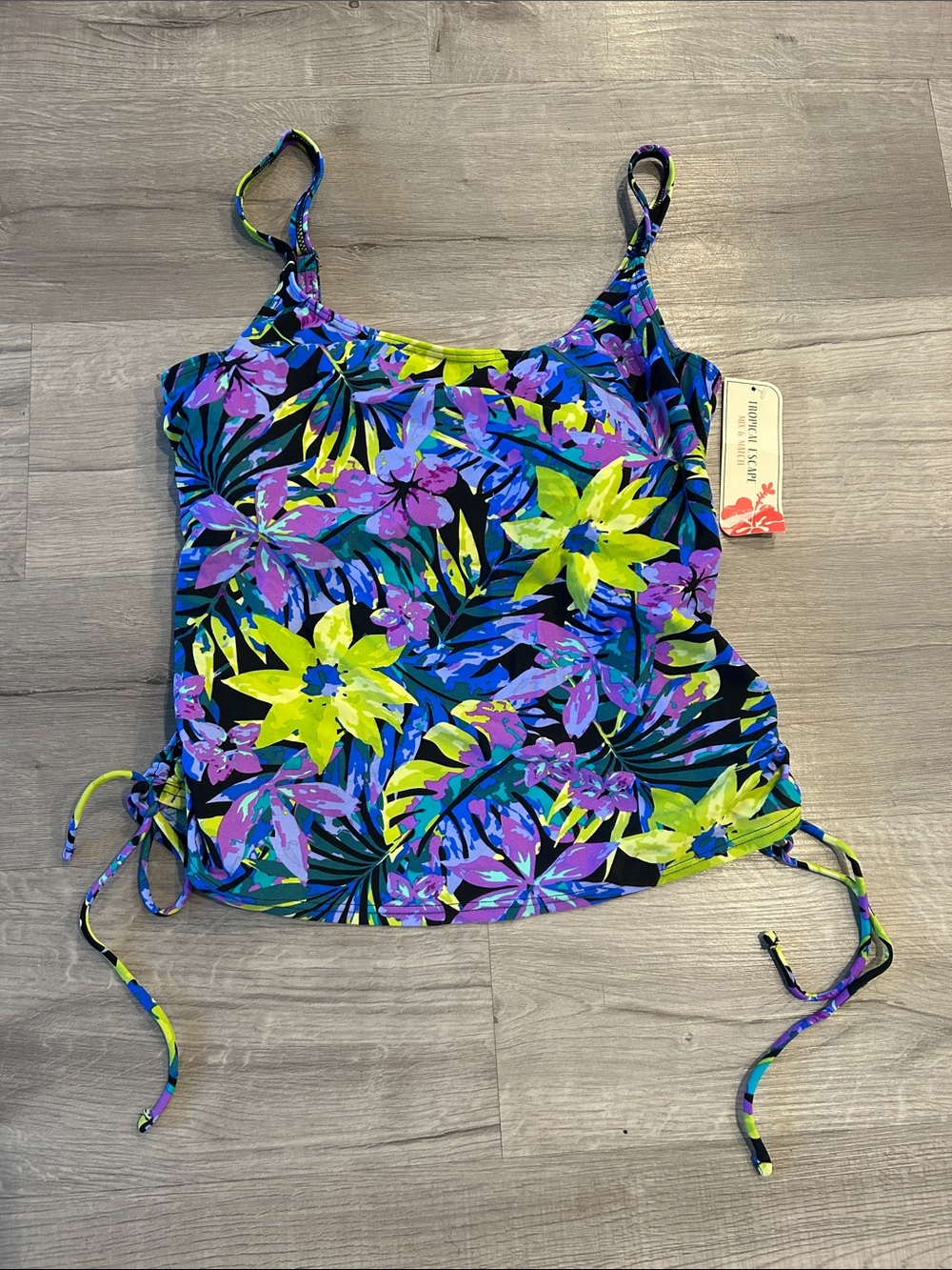 TROPICAL ESCAPE | Womens Swim Top